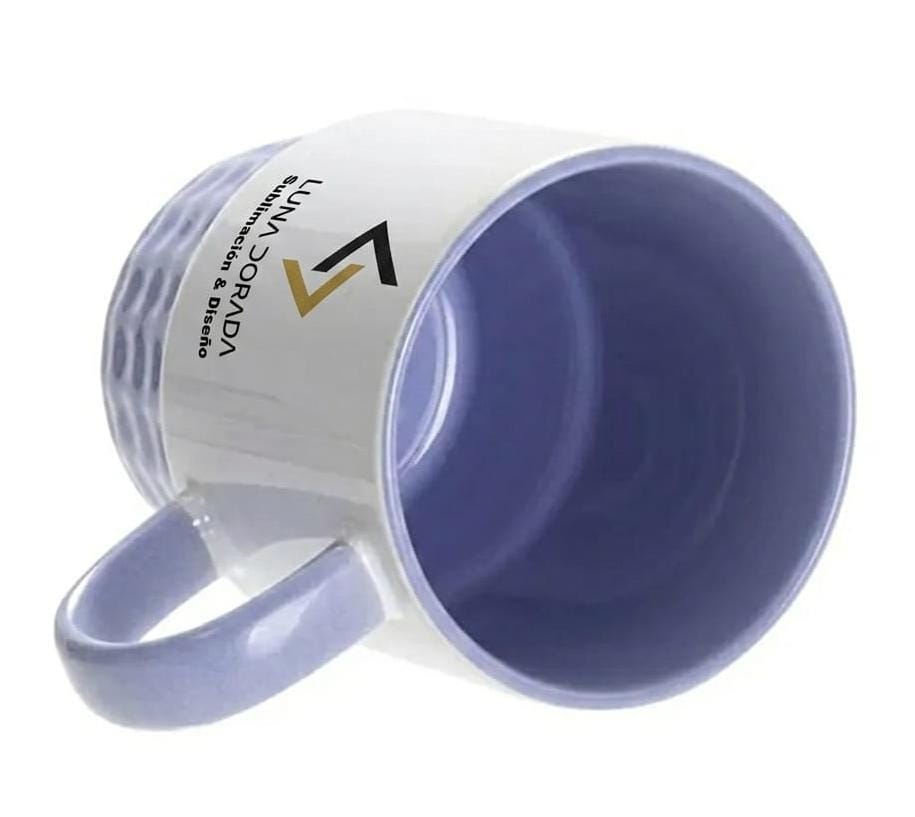 Taza Nórdica Blanco / Violeta con base texturizada.