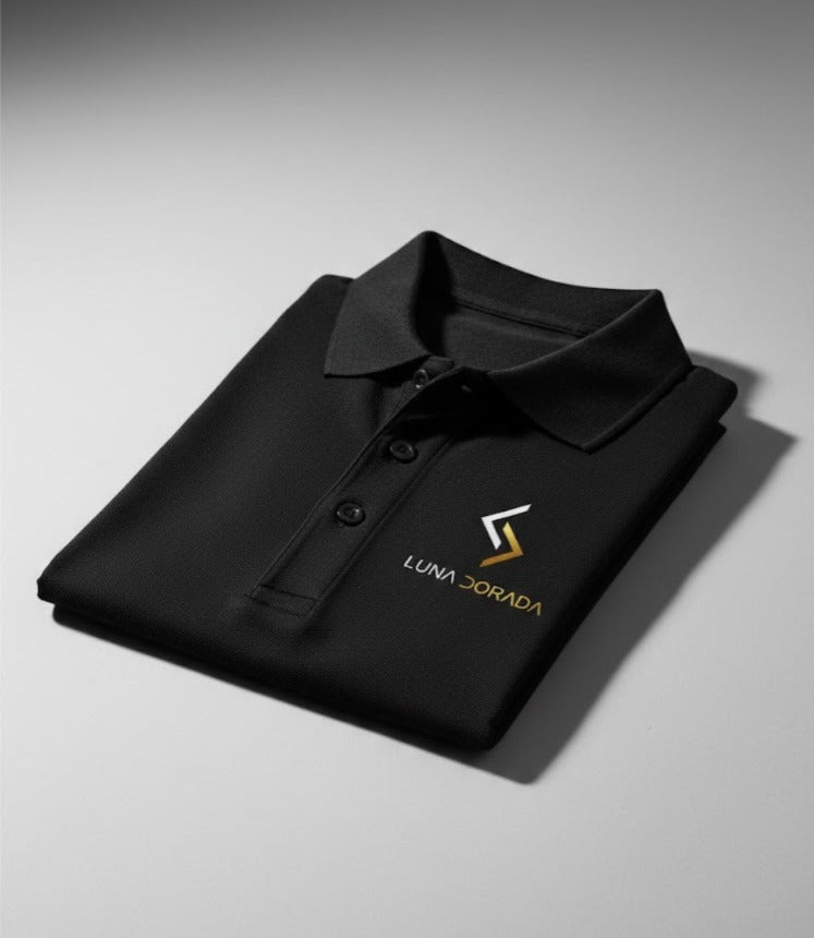 Remera Polo con logo frontal
