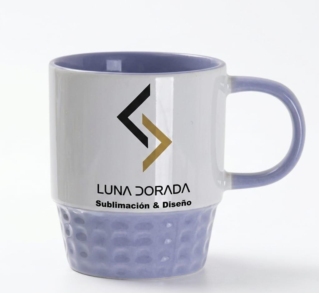 Taza Nórdica Blanco / Violeta con base texturizada.